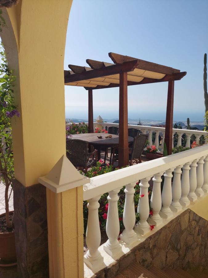 Villa Udilla Arona  Luaran gambar